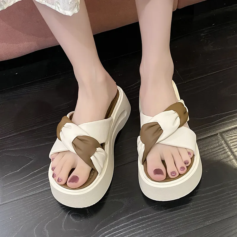 Puppytown Slip Resistant Odor Resistant Abrasion Resistant Slide Slippers Women's-2