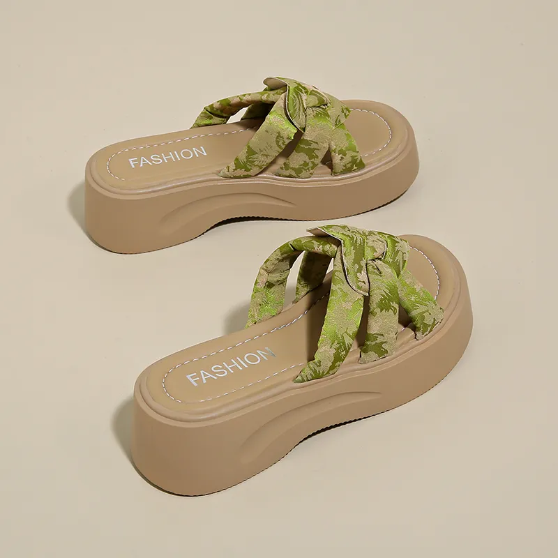 Puppytown Slip Resistant Slide Slippers Women's-12