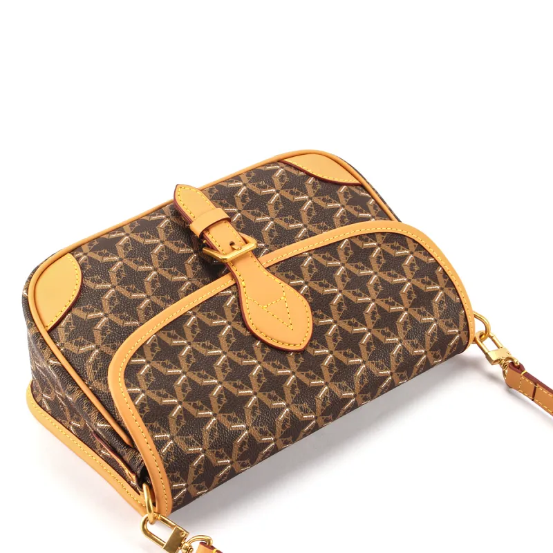 AQUASCUTUM PVC Shoulder Bag Women's Brown-7