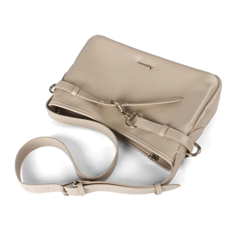 AQUASCUTUM Cow Leather Shoulder Bag Regular Women's Multicolor-3