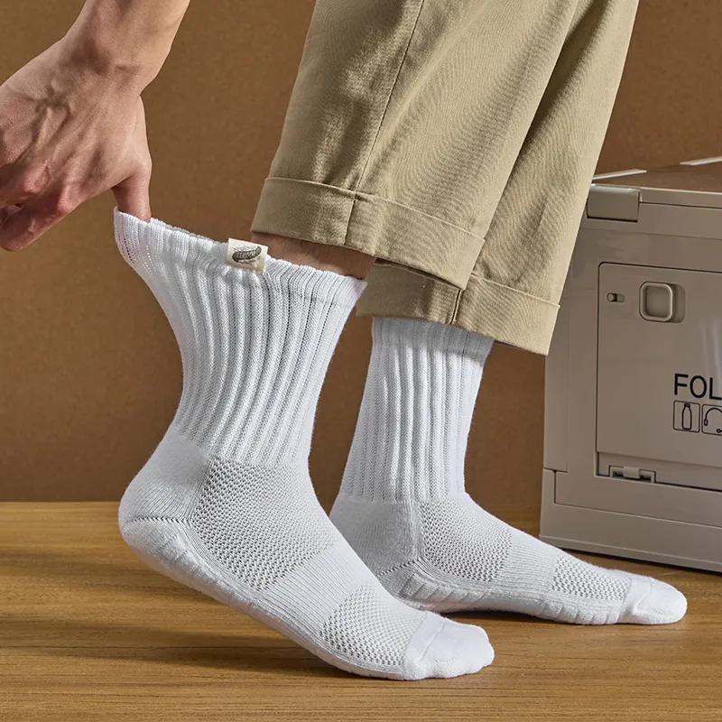 ZEROIN Mid Calf Socks Unisex 4 Pack Gift Box Set-1