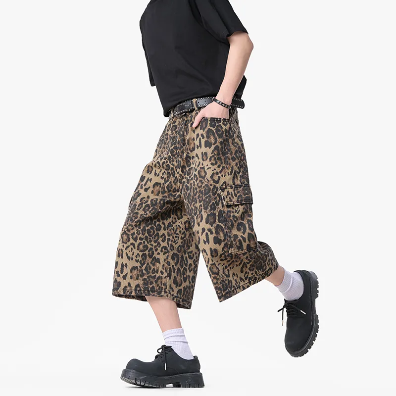 Universal Templates Denim Shorts Unisex Leopard Print-3