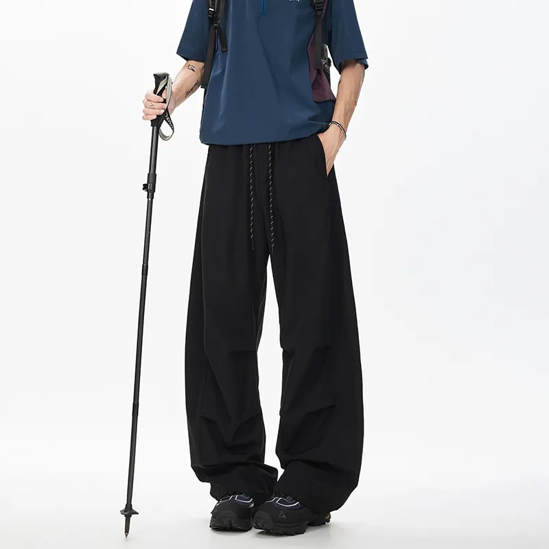 Universal Templates Cargo Pants Unisex-1