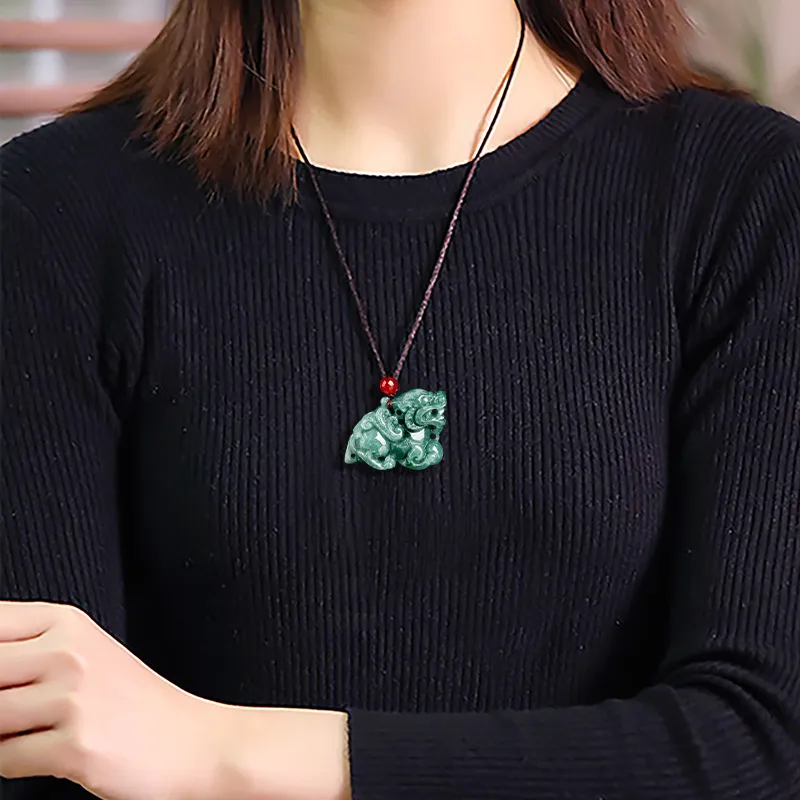 HUISHI Glutinous Jade Necklaces Unisex-4