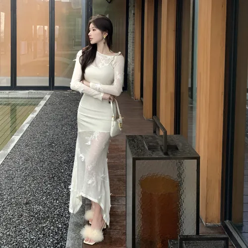 FLIM Long Sleeved Dresses Women
s Apricot
