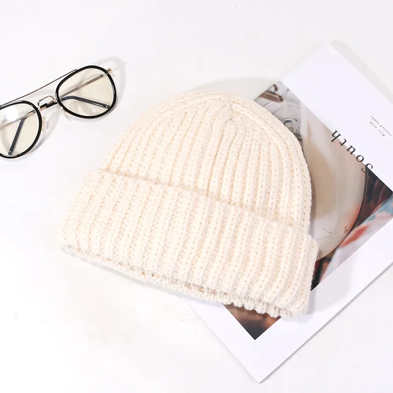 EEEENO Beanies Unisex-1