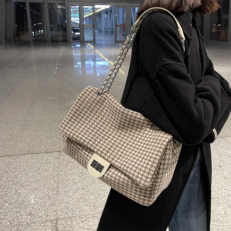 JANE KLAIN Shoulder Bags-1