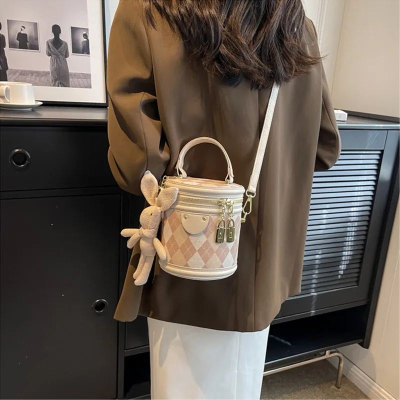 JANE KLAIN Synthetic Leather Portable Bucket Bag Regular Women's Pink/White-12