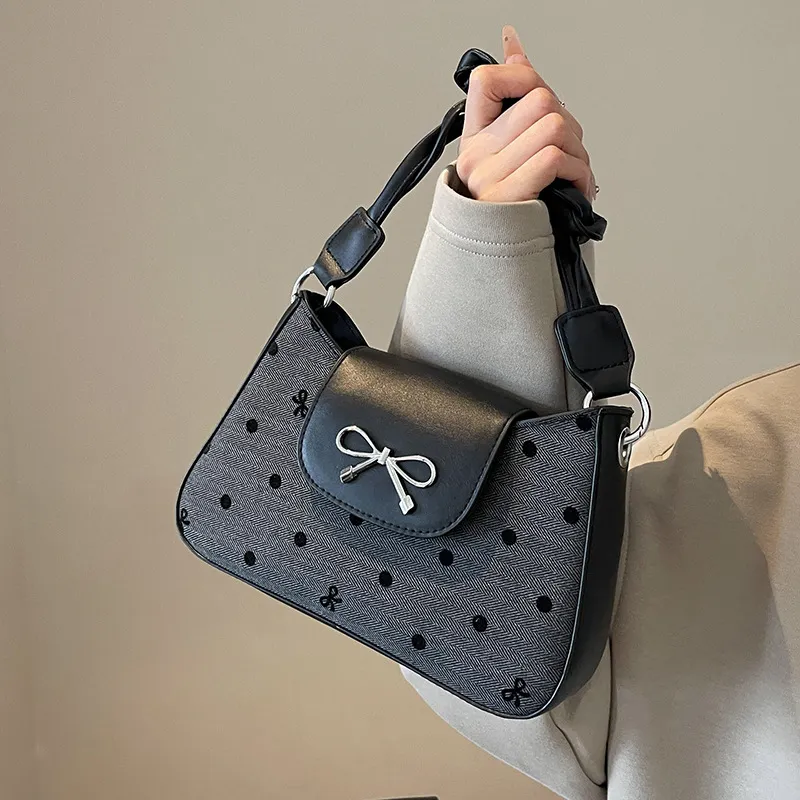 JANE KLAIN Synthetic Leather, Textile Mosaic Underarm Shoulder Bag Regular Women's Black/Red-4