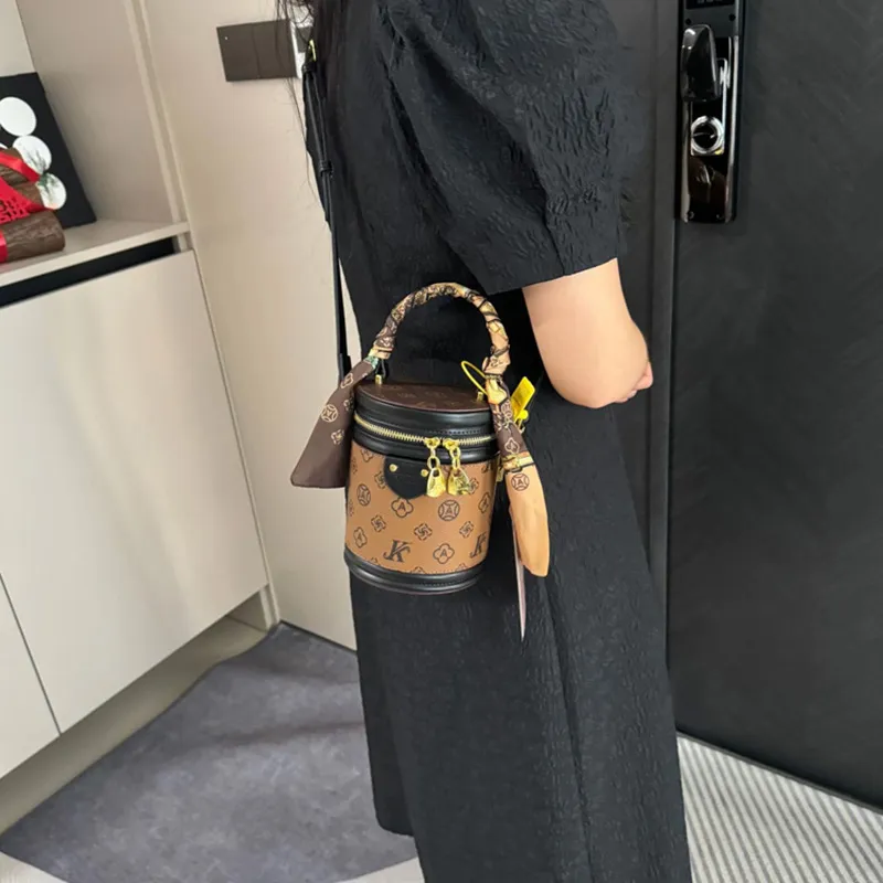 JANE KLAIN Synthetic Leather Crossbody Handbag Regular Women's Multicolor-8