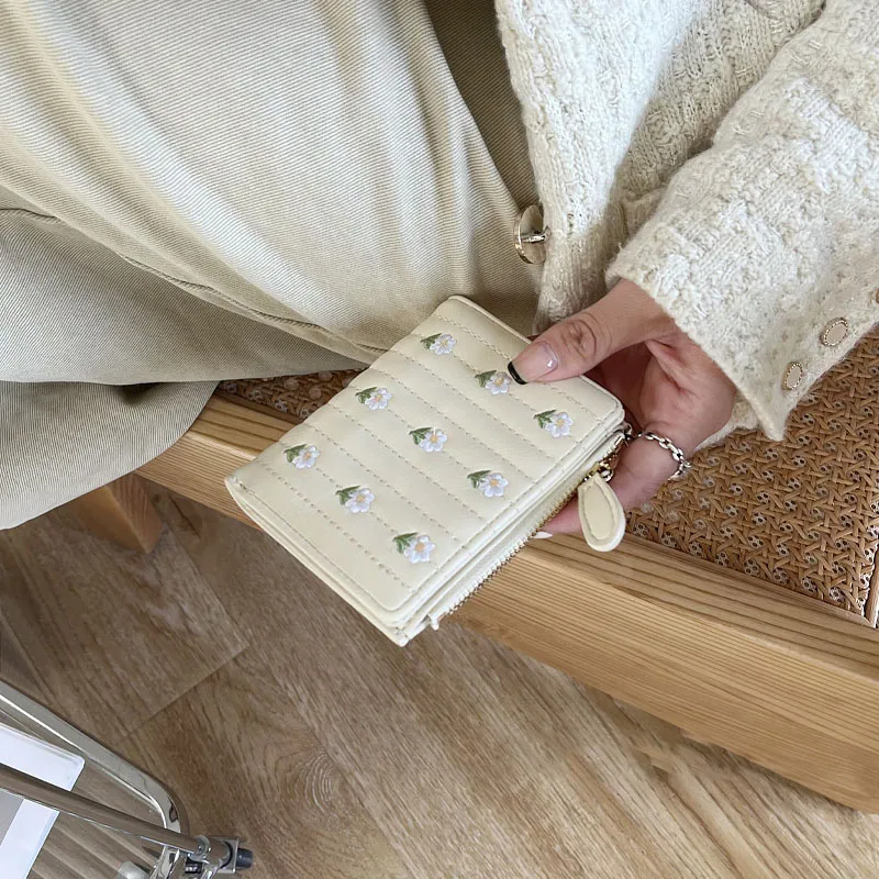 JANE KLAIN Wallets-5