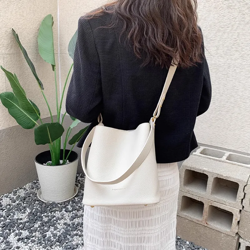 JANE KLAIN Shoulder Bags-12