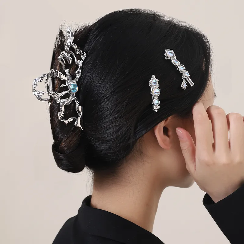 MAGICPOLE Alloy, Resin Hair Clips Women's Silver-1