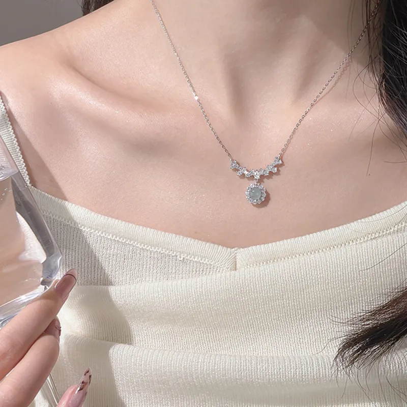 SWEET PLANET Ice Glutinous Jadeite Necklaces Women's-1