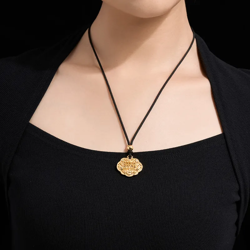 Lady Go Necklaces Unisex-1