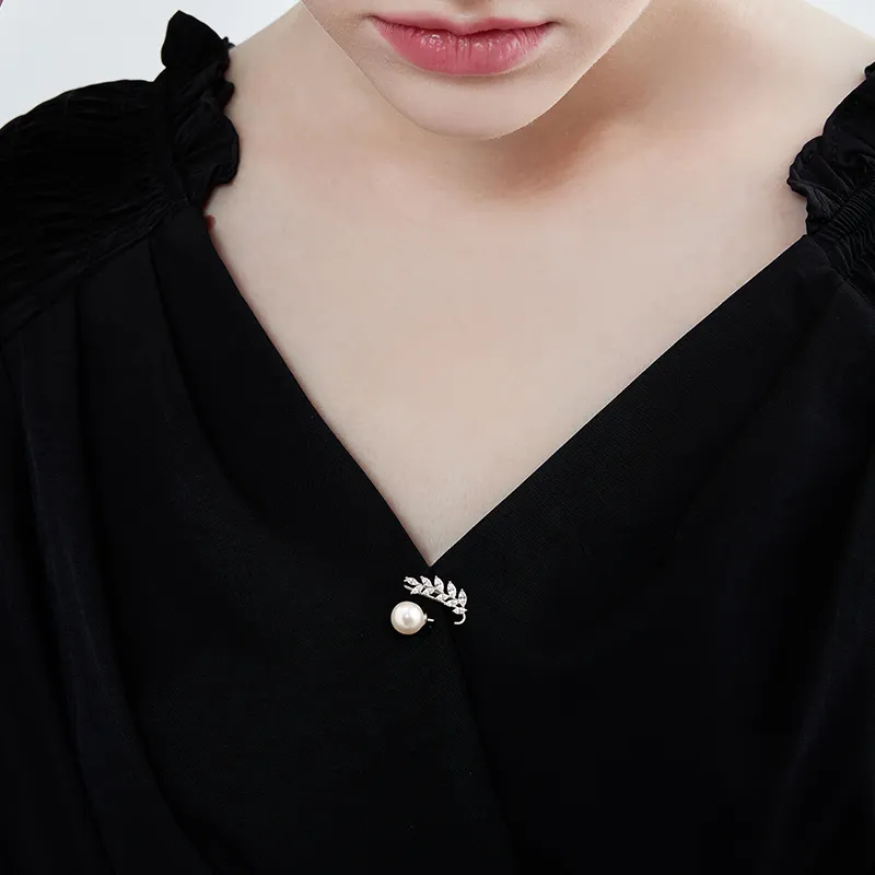 Lady Go Copper Alloy Brooches Women's-3