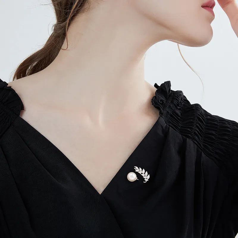 Lady Go Copper Alloy Brooches Women's-4