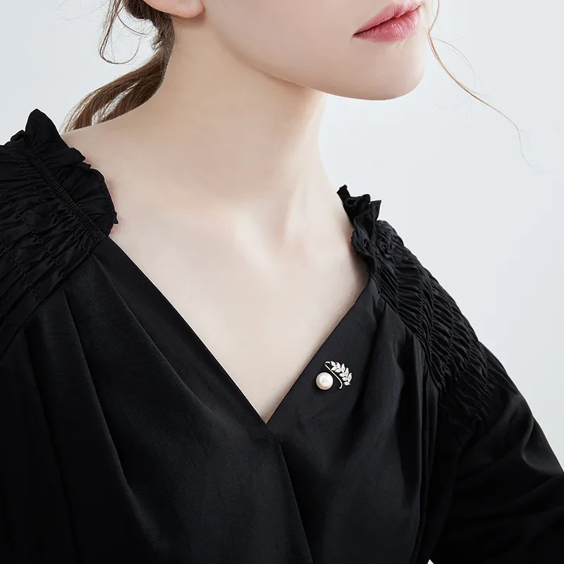 Lady Go Copper Alloy Brooches Women's-5