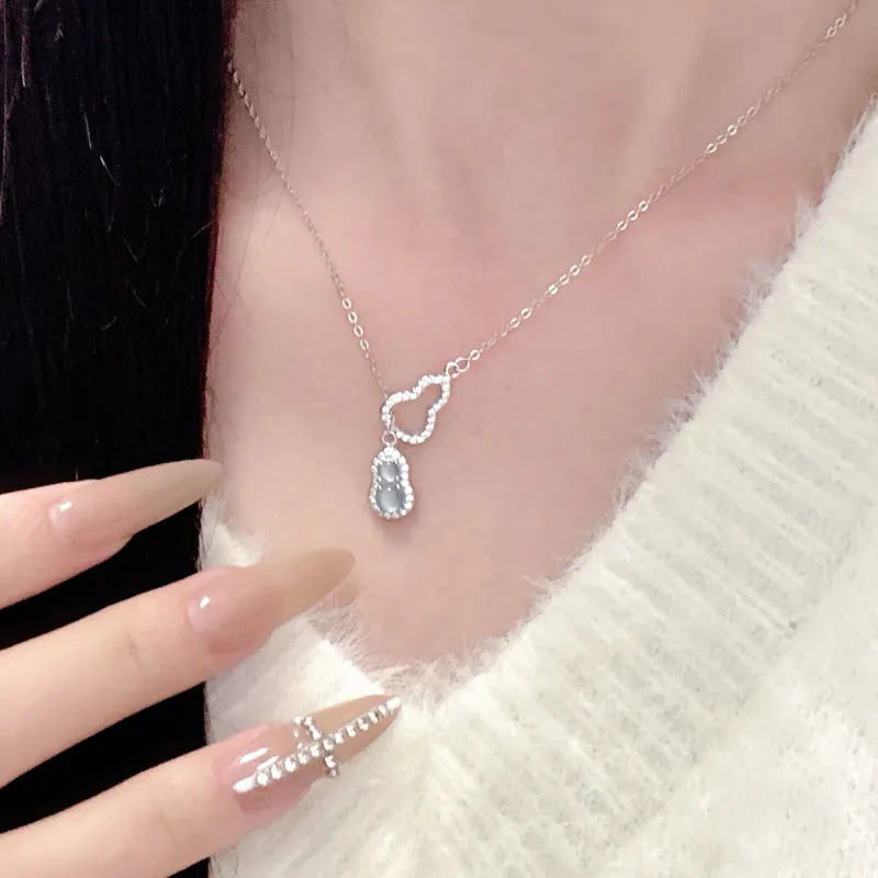 Atsuyama Glutinous Jade Jadeite Necklaces Women's-3