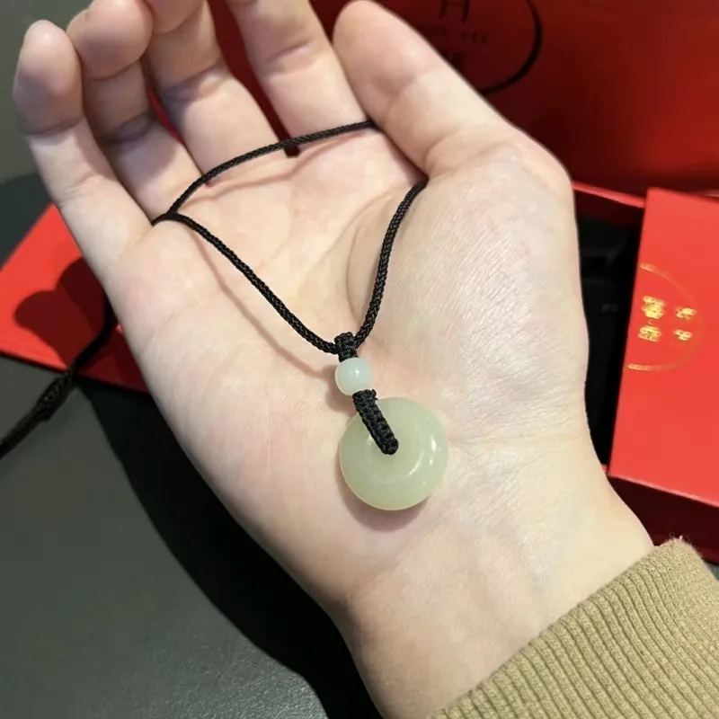 Atsuyama Aventurine Necklaces Unisex-1