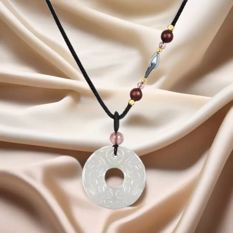 Atsuyama Chalcedony Necklaces Unisex-3