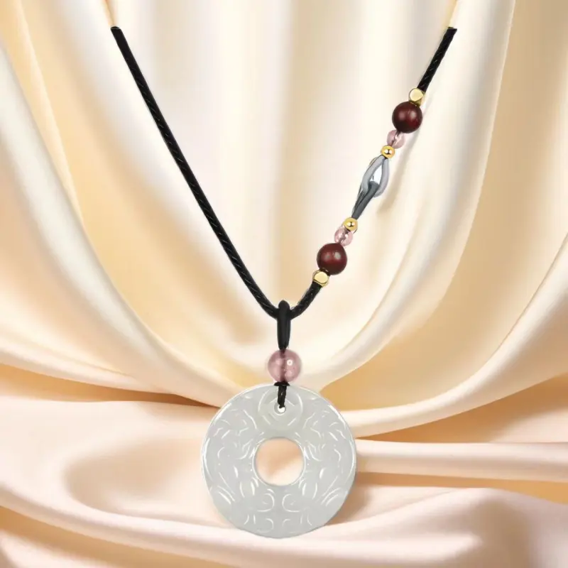 Atsuyama Chalcedony Necklaces Unisex-4