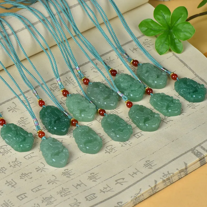 Jing Ruyu Aventurine Necklaces Unisex-17