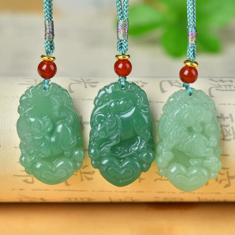Jing Ruyu Aventurine Necklaces Unisex-13