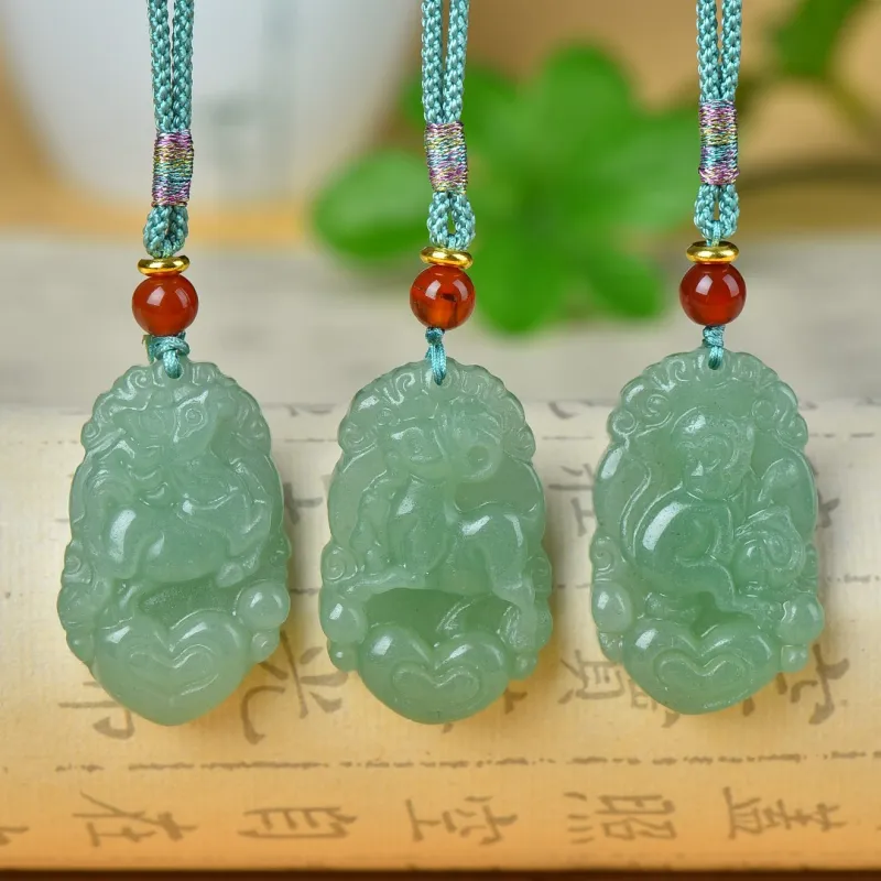 Jing Ruyu Aventurine Necklaces Unisex-15
