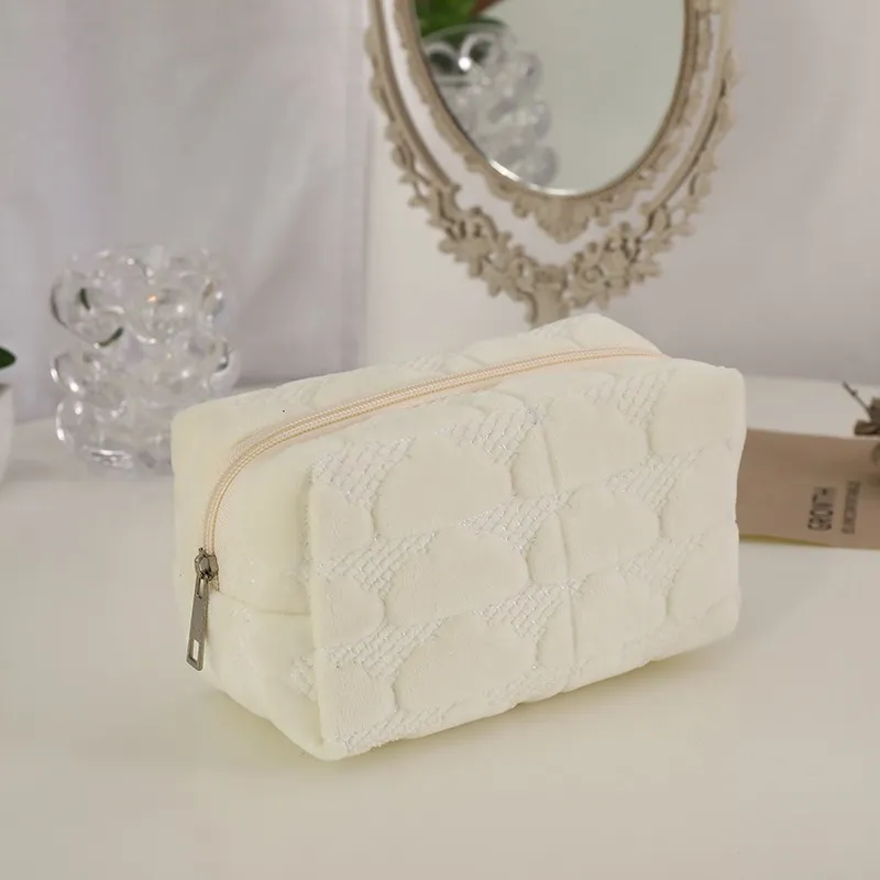 QEEDNS Good Looking Cream Cloud Makeup Bags Portable Large Capacity-5