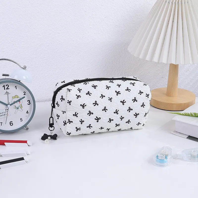 QEEDNS Cute Bowknot Makeup Bags Lightweight Large Capacity-3