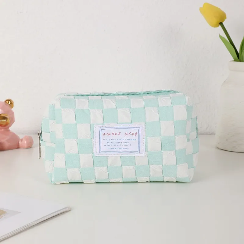QEEDNS Checkerboard Good Looking Makeup Bags Portable On The Go-9