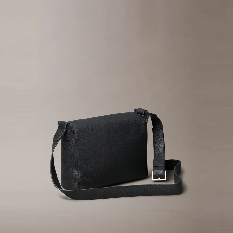 CALVIN KLEIN SS25 Cow Leather Crossbody Bag Men's Space Black-5