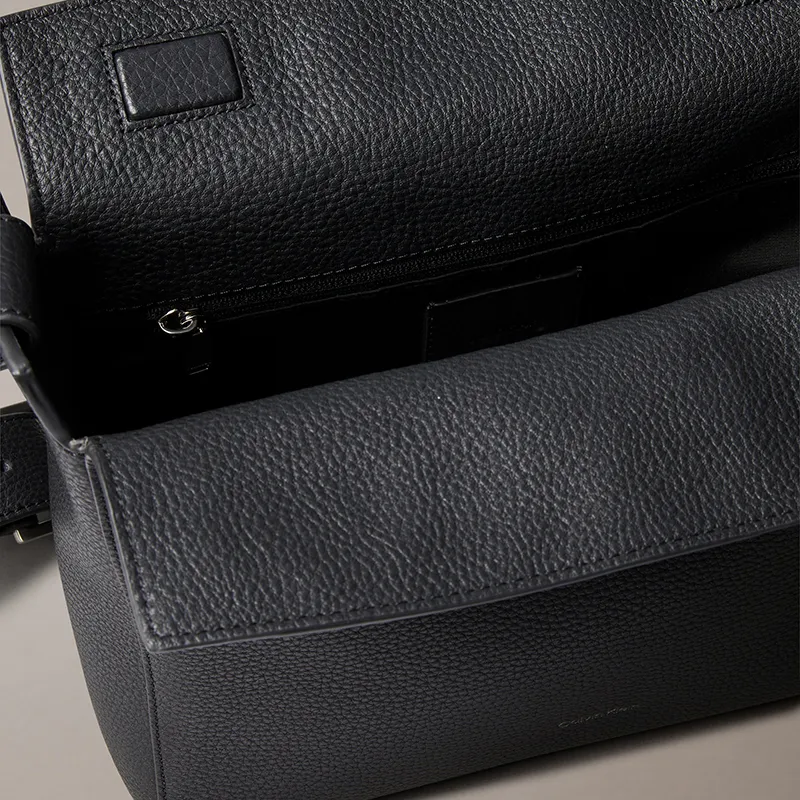CALVIN KLEIN SS25 Cow Leather Crossbody Bag Men's Space Black-6
