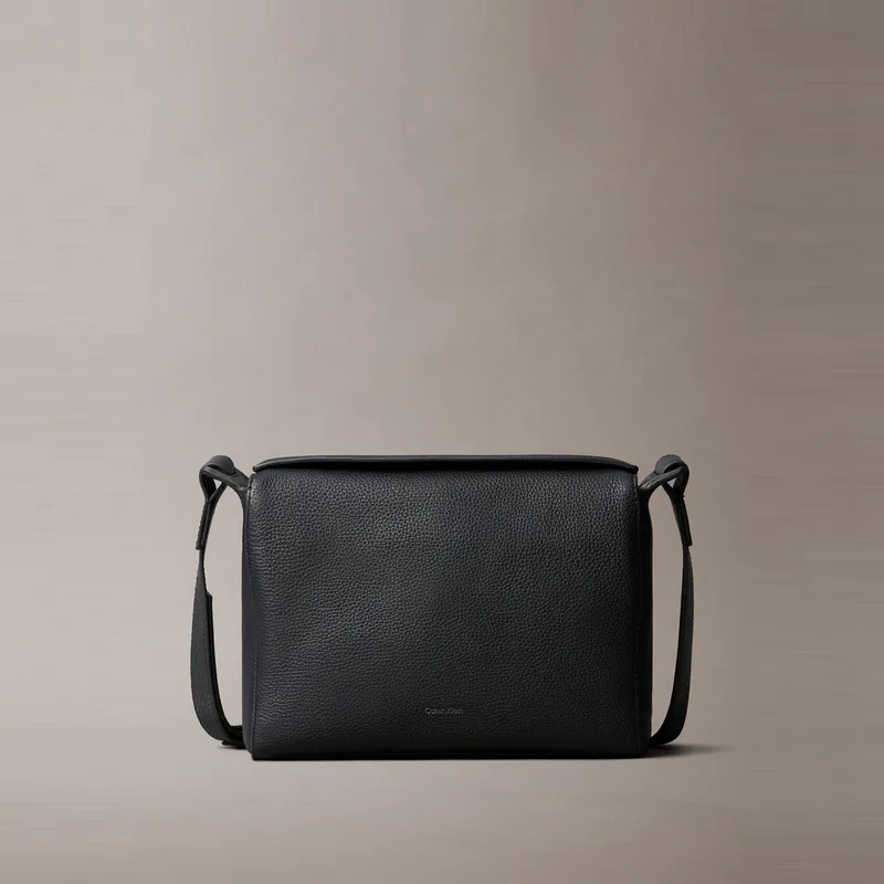 CALVIN KLEIN SS25 Cow Leather Crossbody Bag Men's Space Black-4