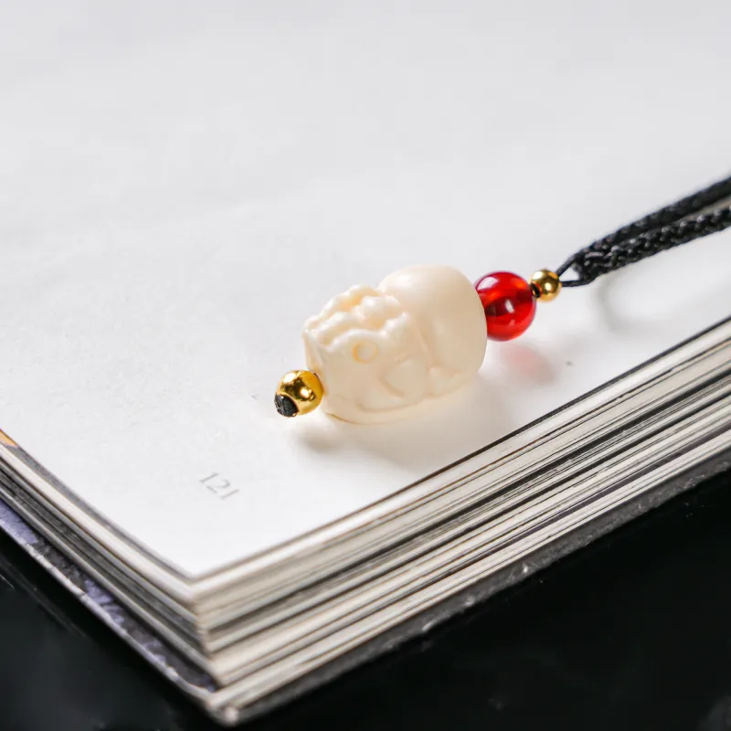 Xianyou Ivory Nut Necklaces Unisex-1