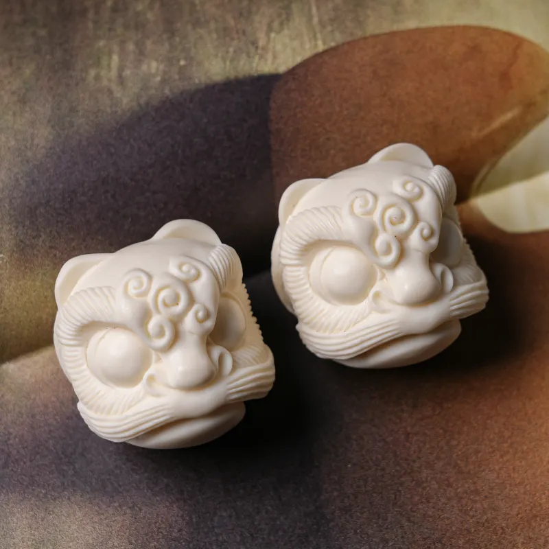 Xianyou Ivory Nut Handlebar Piece Unisex-2