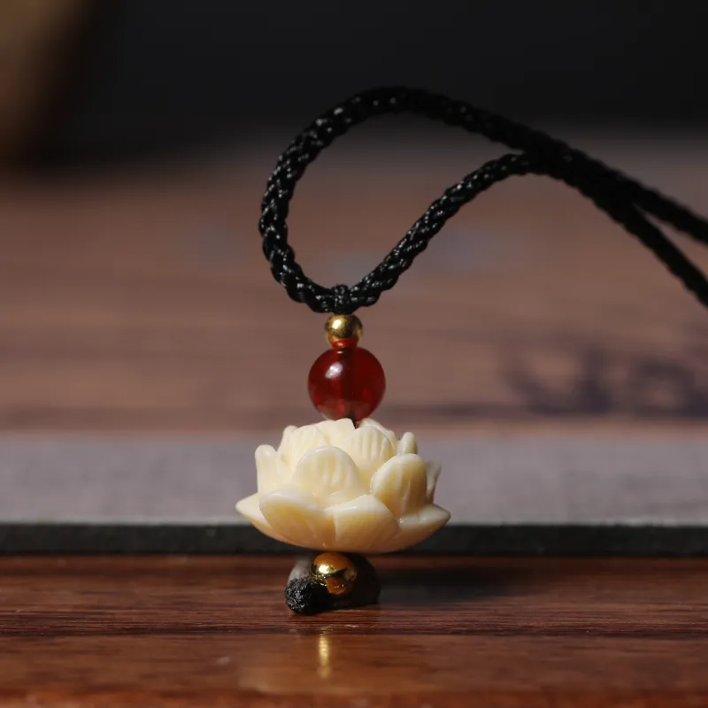 Xianyou Ivory Nut Necklaces Unisex-1