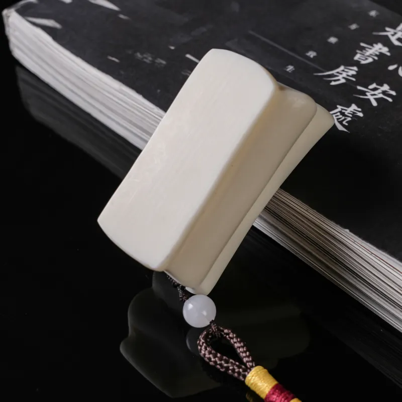 Xianyou Ivory Nut Handlebar Piece Unisex-3