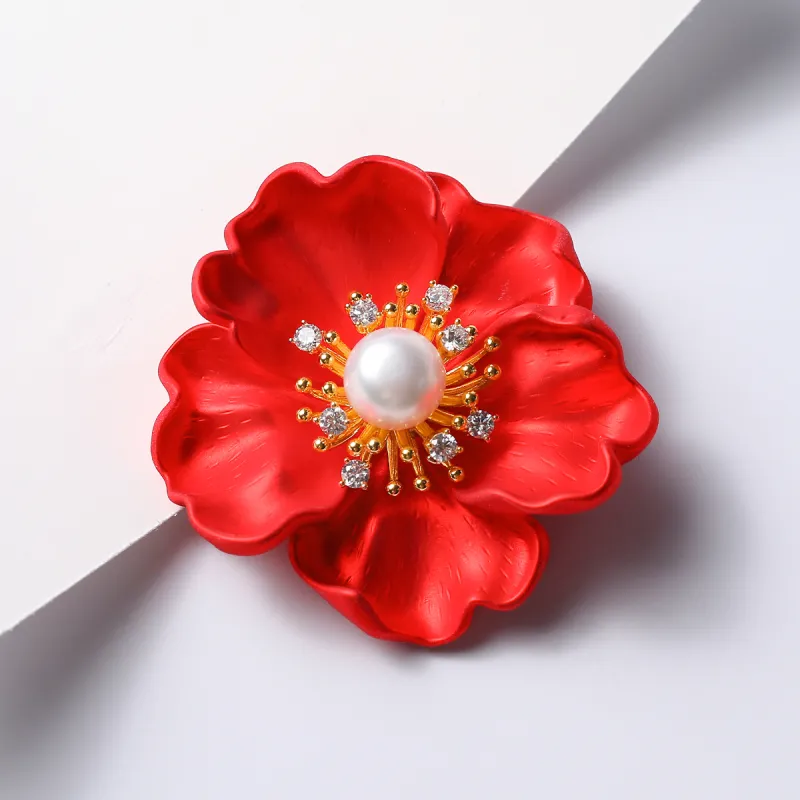 Demi Freshwater Pearl Brooches Unisex White-4