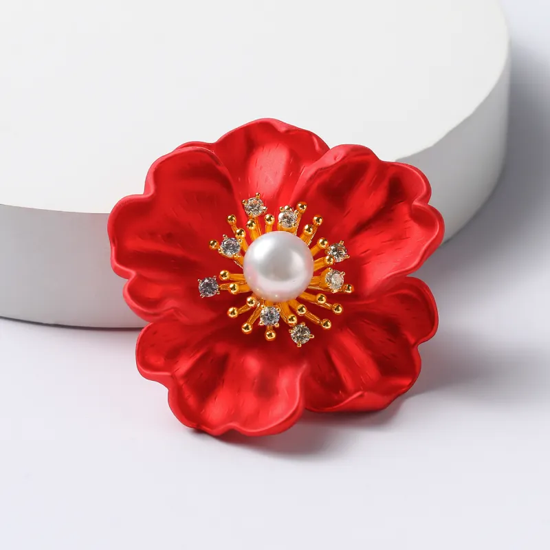 Demi Freshwater Pearl Brooches Unisex White-5