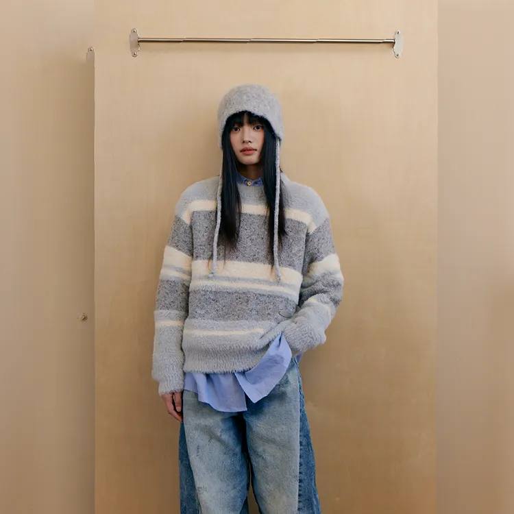 Checkitout Sweater Unisex Snowfall-3