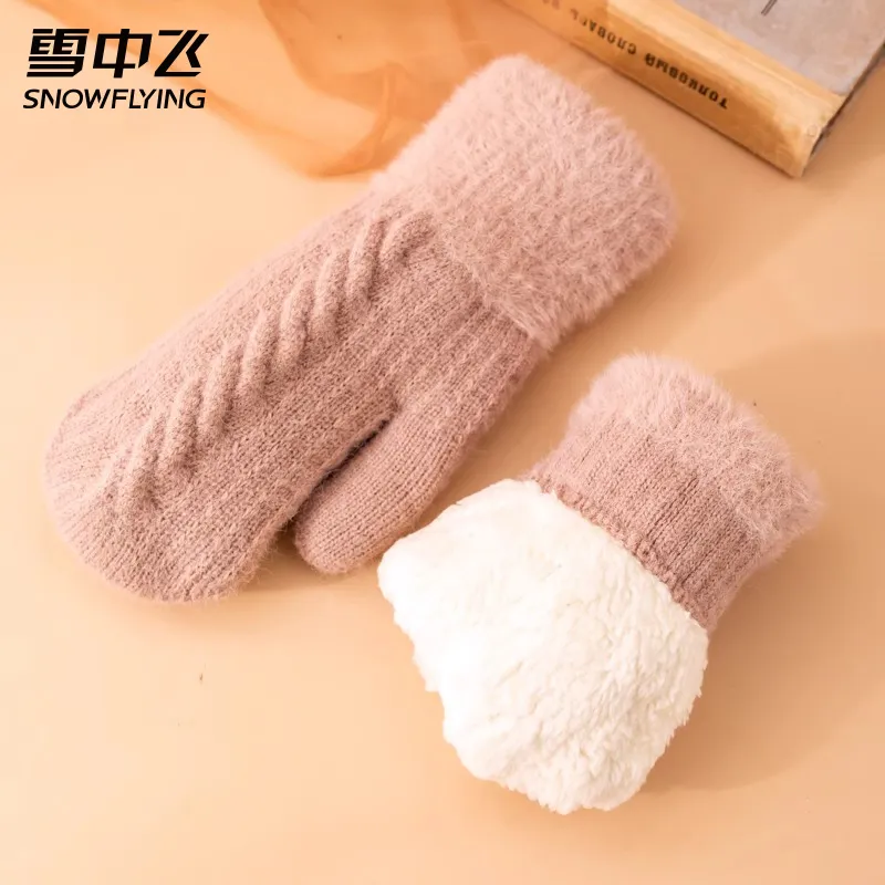 SNOW FLYING Camel Wool Knit Gloves Women's-9