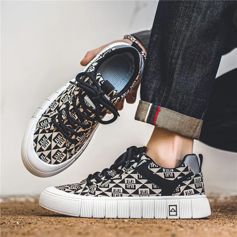 Yalu Slip Resistant Waterproof Low Top Skateboard Shoes Men's-7