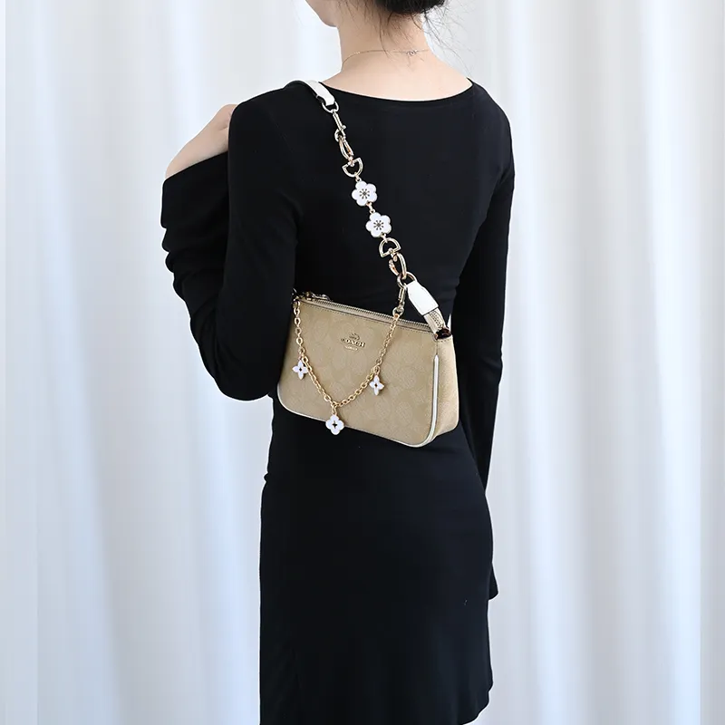 GUYI Alloy Bag Accessory Women's Gold Tone-3