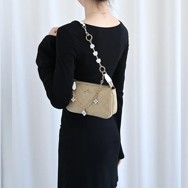 GUYI Alloy Bag Accessory Women's Gold Tone-10