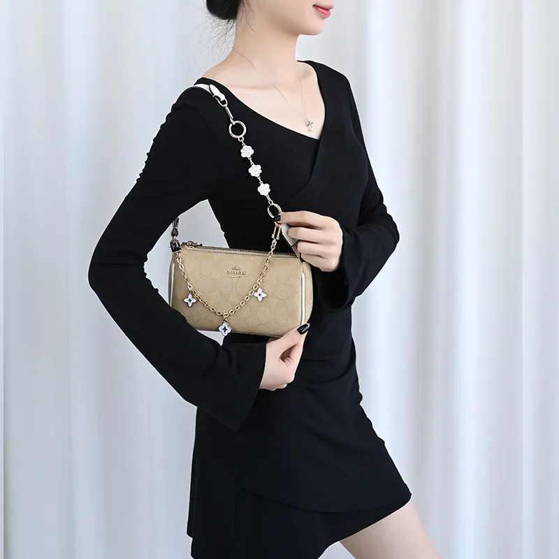 GUYI Alloy Bag Accessory Women's Gold Tone-9