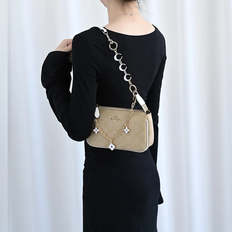 GUYI Alloy Bag Accessory Women's Gold Tone-6