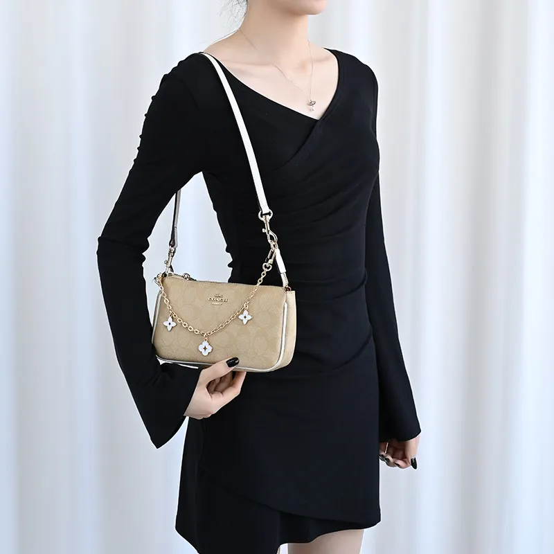 GUYI Alloy Bag Accessory Women's Gold Tone-22