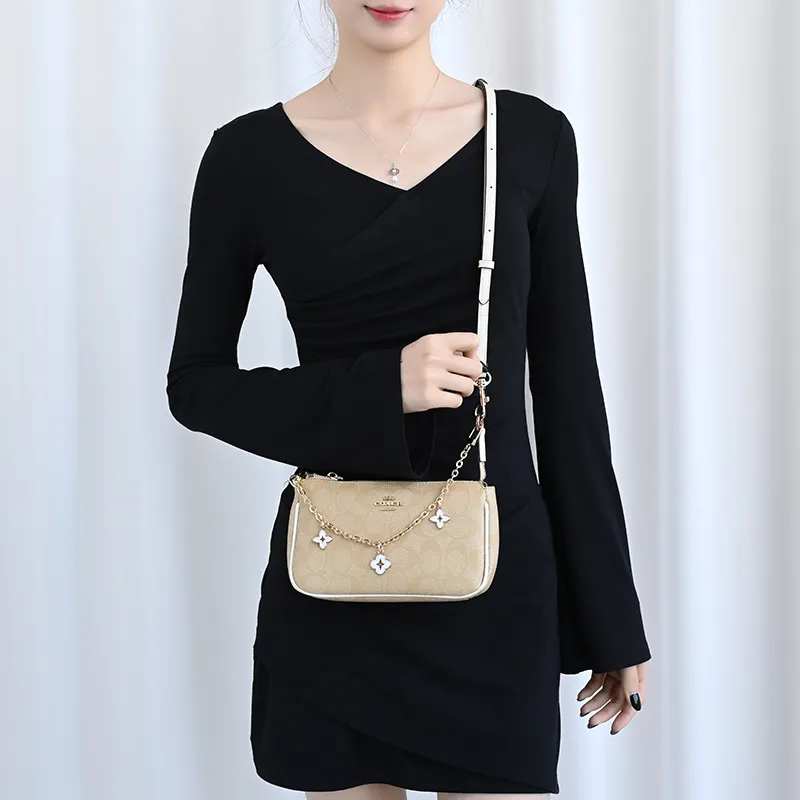 GUYI Alloy Bag Accessory Women's Gold Tone-19